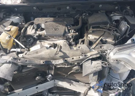 2018 Toyota Rav4 Xle из США, поврежденный, VIN JTMWFREV5JJ732184